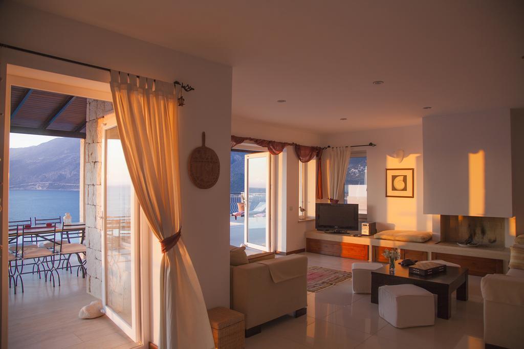 Luxury Villa Caretta คาช ภายนอก รูปภาพ